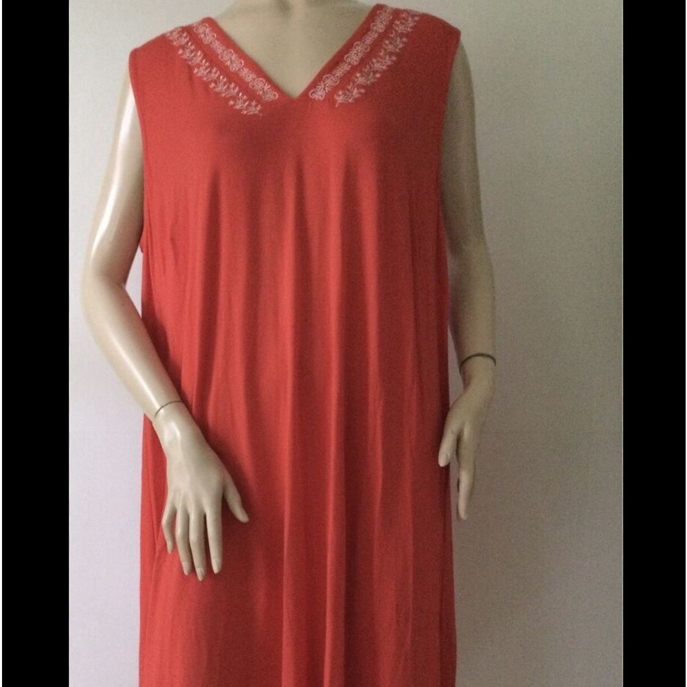 Adrianna Papell Women's 1X Red Embroidered Sleeveless Handkerchief Hem Dress